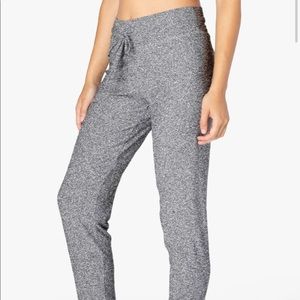 Beyond Yoga Featherweight Spacedye 